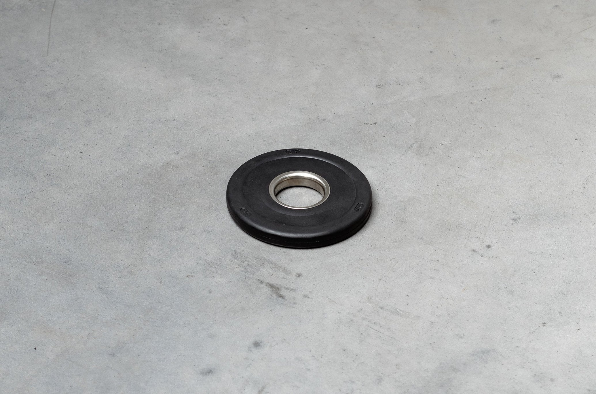 Z4 2.5 lb Rubber Olympic Grip Plate Black