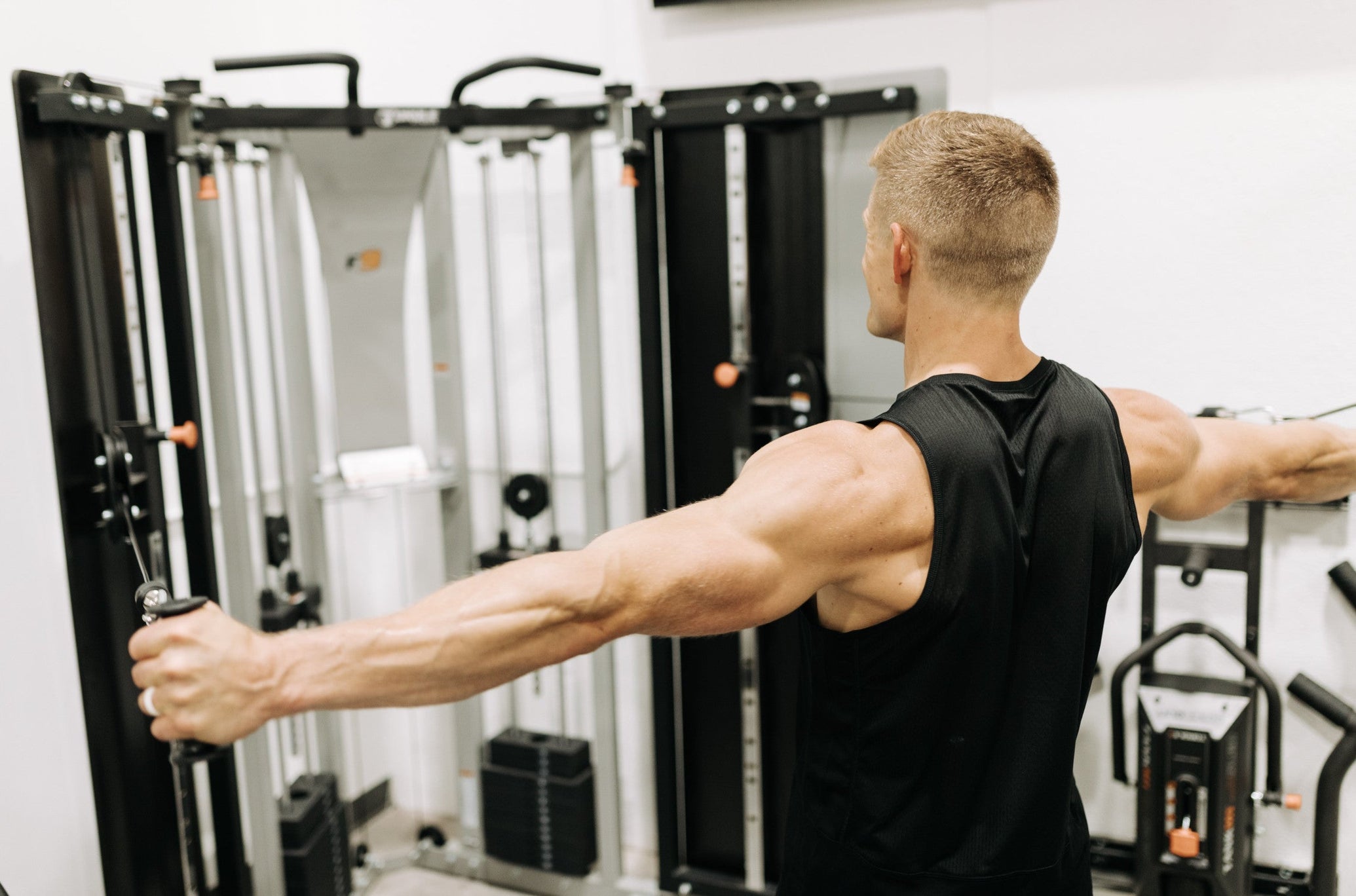 Brent Fikowski Using The F9 Fold-Away Functional Trainer <black>